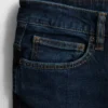 Jeans mit mittlerer Leibhöhe und schmaler Passform Jeans mit mittlerer Leibhöhe und schmaler Passform