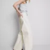 Jeans mit weitem Bein und Taschen vorne Jeans mit weitem Bein und Taschen vorne