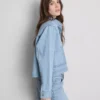 Jeansjacke aus Baumwolle mit aufgesetzten Taschen Jeansjacke aus Baumwolle mit aufgesetzten Taschen