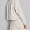 Jeansjacke aus Baumwolle mit aufgesetzten Taschen Jeansjacke aus Baumwolle mit aufgesetzten Taschen