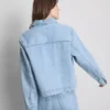 Jeansjacke aus Baumwolle mit aufgesetzten Taschen Jeansjacke aus Baumwolle mit aufgesetzten Taschen