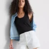 Jeansshorts mit mittlerer Leibhöhe und Umschlag Jeansshorts mit mittlerer Leibhöhe und Umschlag