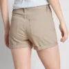 Jeansshorts mit mittlerer Leibhöhe und Umschlag Jeansshorts mit mittlerer Leibhöhe und Umschlag