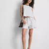 Jeansshorts mit Rüschen am Saum Jeansshorts mit Rüschen am Saum
