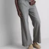 Jogginghose aus Denim mit geradem Bein Jogginghose aus Denim mit geradem Bein
