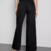Jogginghose aus Denim mit geradem Bein Jogginghose aus Denim mit geradem Bein