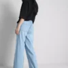 Jogginghose aus Denim mit geradem Bein Jogginghose aus Denim mit geradem Bein
