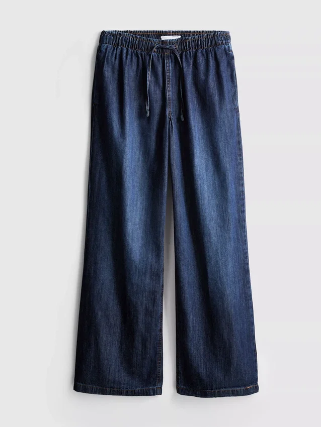 Jogginghose aus Denim mit geradem Bein Jogginghose aus Denim mit geradem Bein