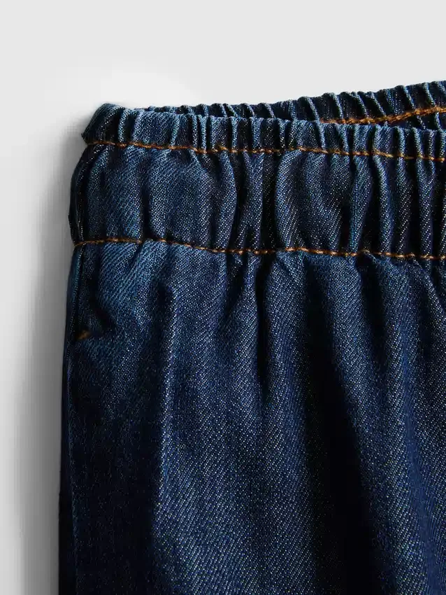 Jogginghose aus Denim mit geradem Bein Jogginghose aus Denim mit geradem Bein