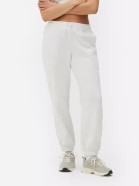 Jogginghose mit Bündchen an den Beinen und Kordelzug