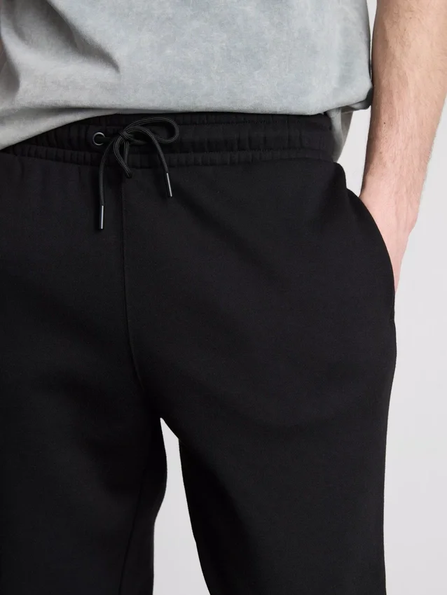 Jogginghose mit Stretch-Bund und Bündchen Jogginghose mit Stretch-Bund und Bündchen
