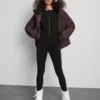 Jumpsuit aus Samtplüsch Jumpsuit aus Samtplüsch
