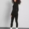 Jumpsuit aus Samtplüsch Jumpsuit aus Samtplüsch