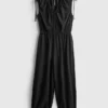Jumpsuit mit V-Ausschnitt und Ballonbeinen Jumpsuit mit V-Ausschnitt und Ballonbeinen