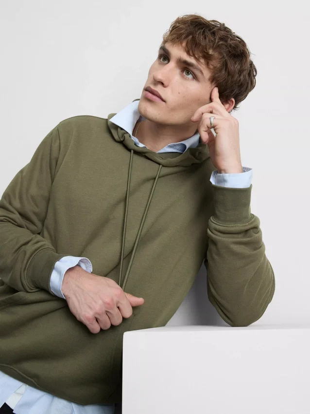 Kapuzenpullover mit Kordelzug Kapuzenpullover mit Kordelzug