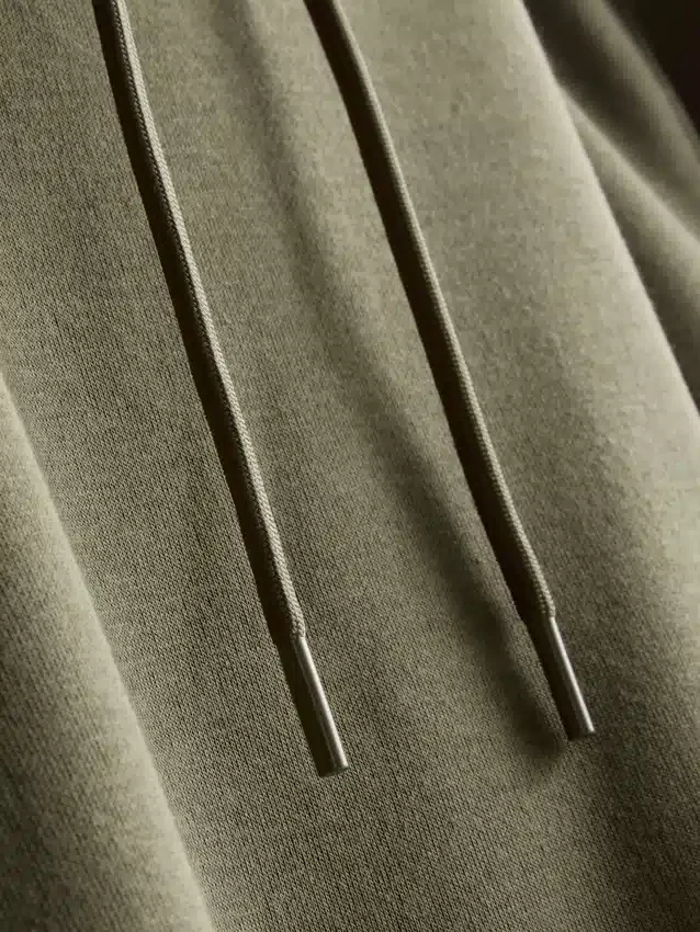 Kapuzenpullover mit Kordelzug Kapuzenpullover mit Kordelzug