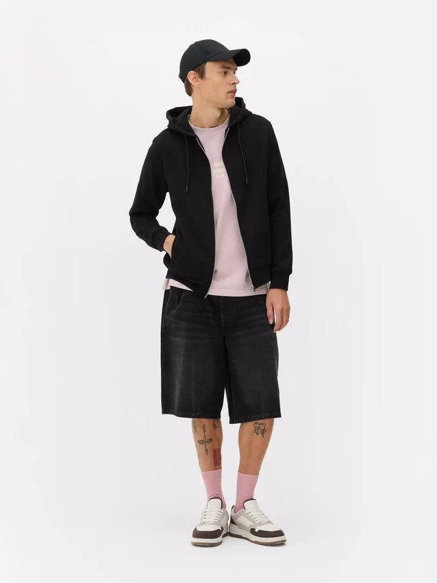 Kapuzenpullover mit Reißverschluss Kapuzenpullover mit Reißverschluss