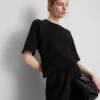 Kastenförmiges Kurzarm-T-Shirt mit Shorts