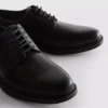 Klassische Derby-Schuhe