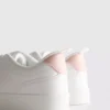Klassische Low-Top-Sneaker