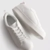 Klassische Low-Top-Sneaker