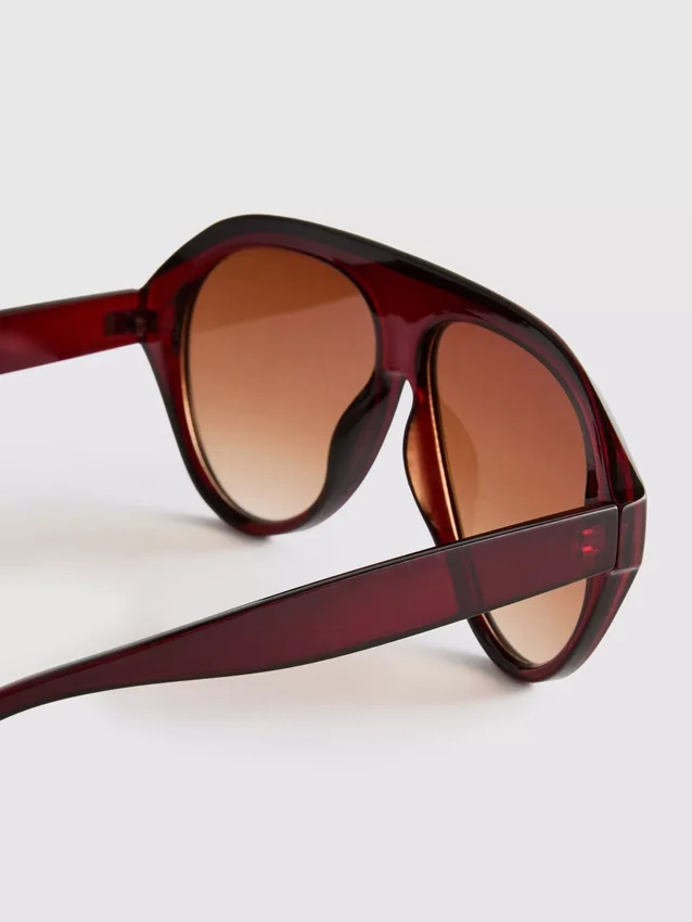 Klobige Sonnenbrille im Pilotenstil Klobige Sonnenbrille im Pilotenstil