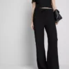 Knautschige Hose mit geradem Bein und Kordelzug Knautschige Hose mit geradem Bein und Kordelzug