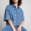 Kürzliches, kastenförmiges Hemd aus Baumwoll-Denim Kürzliches, kastenförmiges Hemd aus Baumwoll-Denim