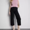 Kurze Denim-Jeans mit weitem Bein Kurze Denim-Jeans mit weitem Bein