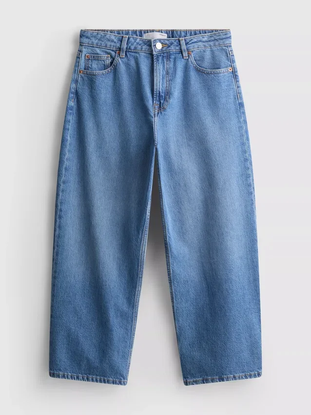 Kurze Denim-Jeans mit weitem Bein Kurze Denim-Jeans mit weitem Bein