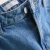 Kurze Denim-Jeans mit weitem Bein Kurze Denim-Jeans mit weitem Bein