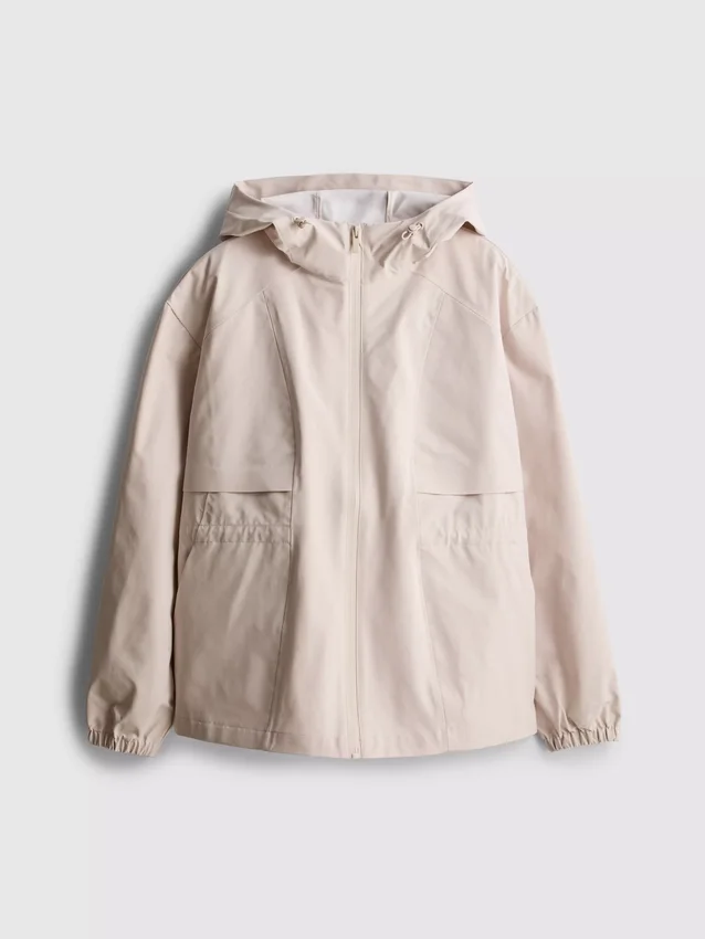 Kurze, taillierte Regenjacke Kurze, taillierte Regenjacke