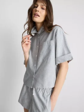Kurzes, kastenförmiges Oxford-Shirt mit kurzen Ärmeln