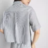 Kurzes, kastenförmiges Oxford-Shirt mit kurzen Ärmeln Kurzes, kastenförmiges Oxford-Shirt mit kurzen Ärmeln