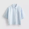 Kurzes, kastenförmiges Oxford-Shirt mit kurzen Ärmeln Kurzes, kastenförmiges Oxford-Shirt mit kurzen Ärmeln