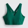 Kurzes Sport-Top mit V-Ausschnitt Kurzes Sport-Top mit V-Ausschnitt