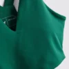 Kurzes Sport-Top mit V-Ausschnitt Kurzes Sport-Top mit V-Ausschnitt