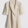 Kurzärmeliger Blazer aus Leinenmischung Kurzärmeliger Blazer aus Leinenmischung