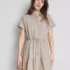 Kurzärmeliges, gestuftes Minikleid Kurzärmeliges, gestuftes Minikleid