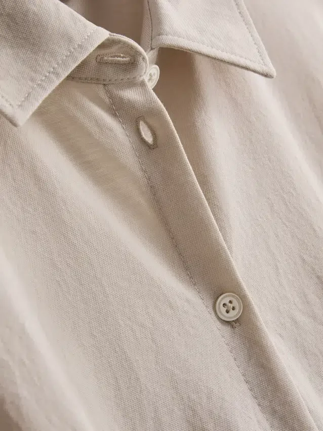 Kurzärmeliges, gestuftes Minikleid Kurzärmeliges, gestuftes Minikleid