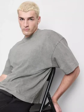 Kurzärmeliges, gewaschenes T-Shirt