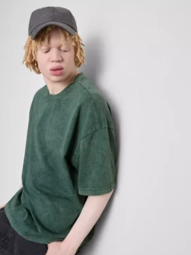 Kurzärmeliges, gewaschenes T-Shirt