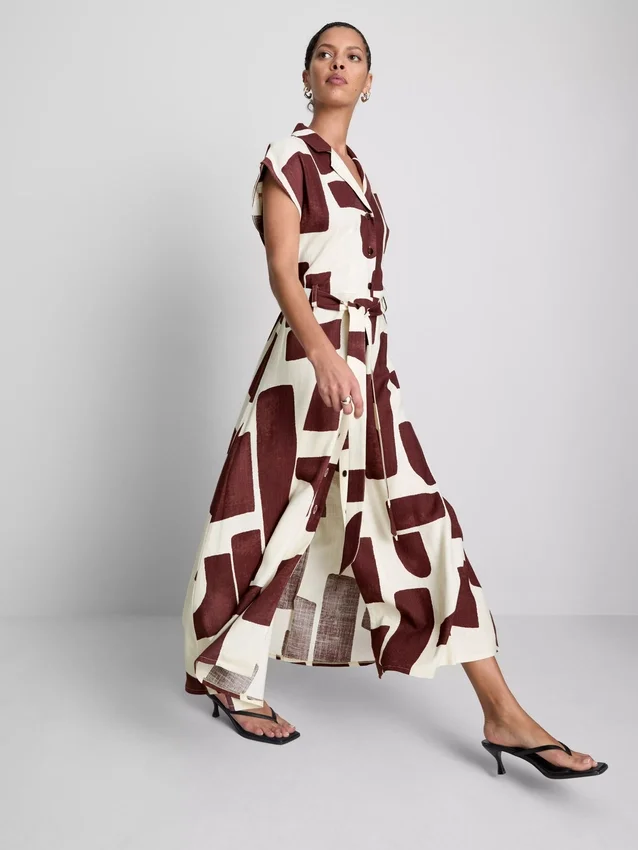 Kurzärmeliges Midi-Shirt-Kleid Kurzärmeliges Midi-Shirt-Kleid