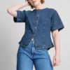 Kurzärmeliges Oberteil aus Baumwoll-Denim mit tailliertem Schnitt