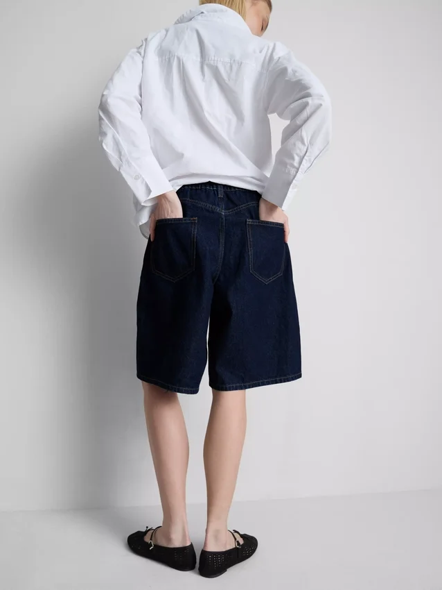 Lange Bermudashorts aus Baumwoll-Denim Lange Bermudashorts aus Baumwoll-Denim