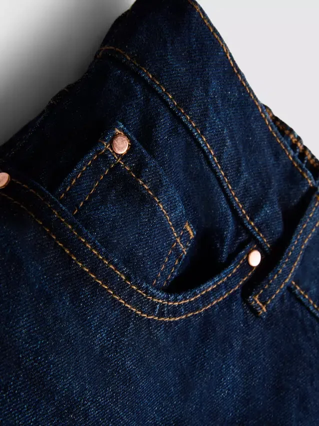 Lange Bermudashorts aus Baumwoll-Denim Lange Bermudashorts aus Baumwoll-Denim