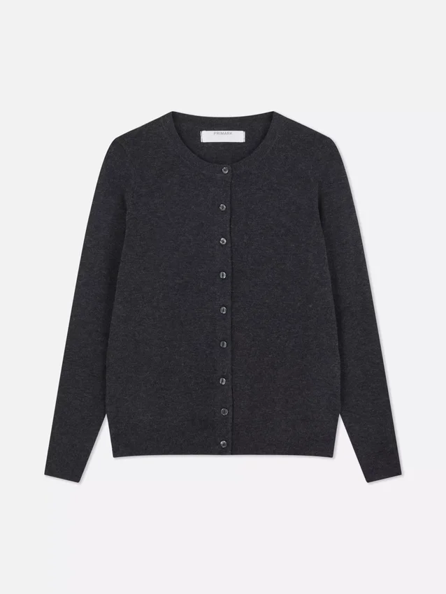 Langärmelige Strickjacke mit Rundhalsausschnitt Langärmelige Strickjacke mit Rundhalsausschnitt