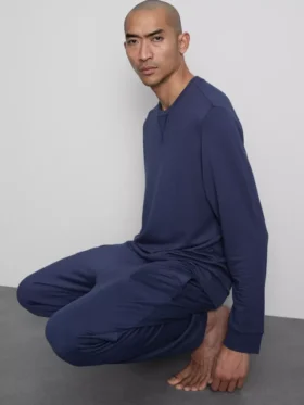 Langärmliges Schlafshirt