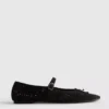 Lasergeschnittene Mary-Jane-Flache Schuhe