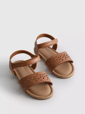 Lasergeschnittene Sandalen
